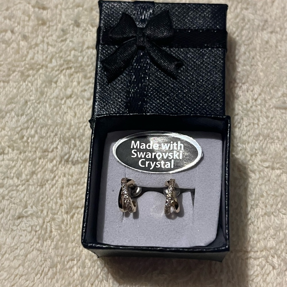 COPY - Swarovski Crystal Gold Earrings - Picture 3 of 6
